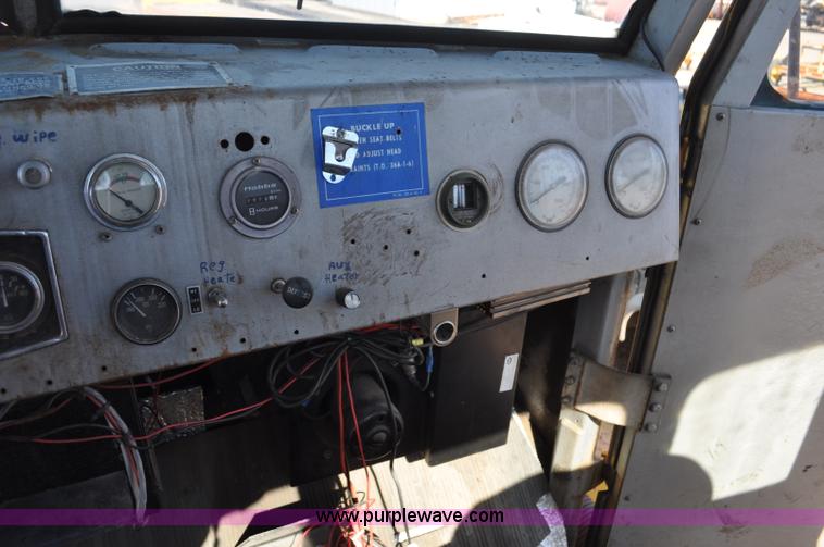 image for item F2491 1982 Oshkosh WT2206 remanufactured dump truck