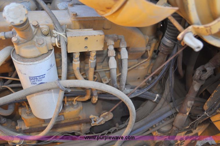 image for item F2491 1982 Oshkosh WT2206 remanufactured dump truck