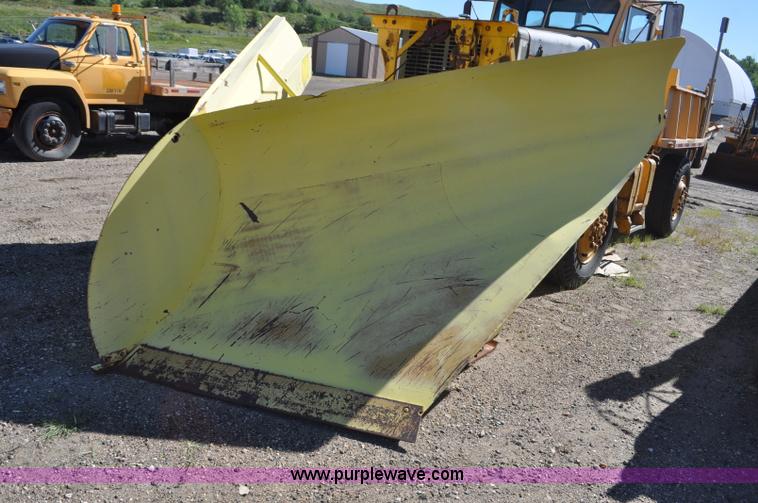 image for item F2491 1982 Oshkosh WT2206 remanufactured dump truck