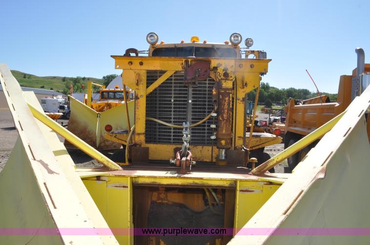 image for item F2491 1982 Oshkosh WT2206 remanufactured dump truck