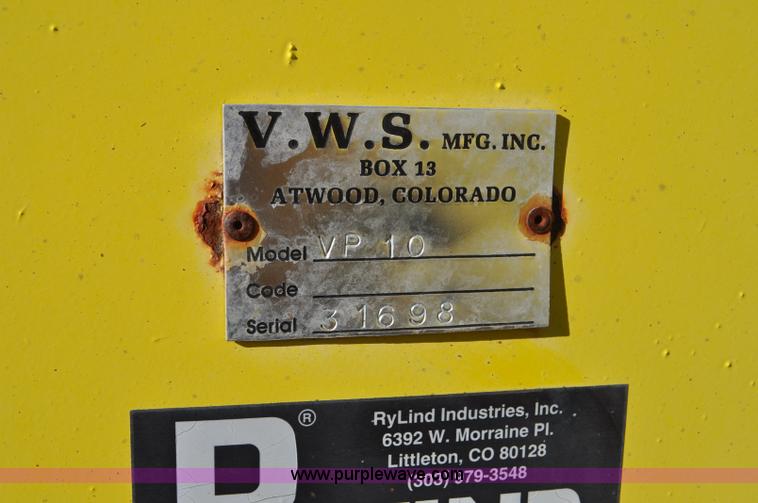 image for item F2491 1982 Oshkosh WT2206 remanufactured dump truck