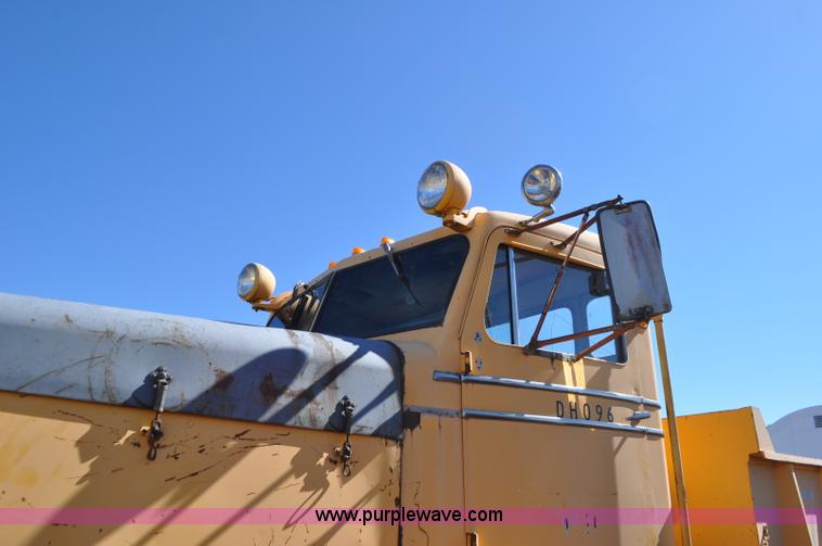 image for item F2491 1982 Oshkosh WT2206 remanufactured dump truck