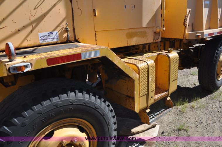 image for item F2491 1982 Oshkosh WT2206 remanufactured dump truck