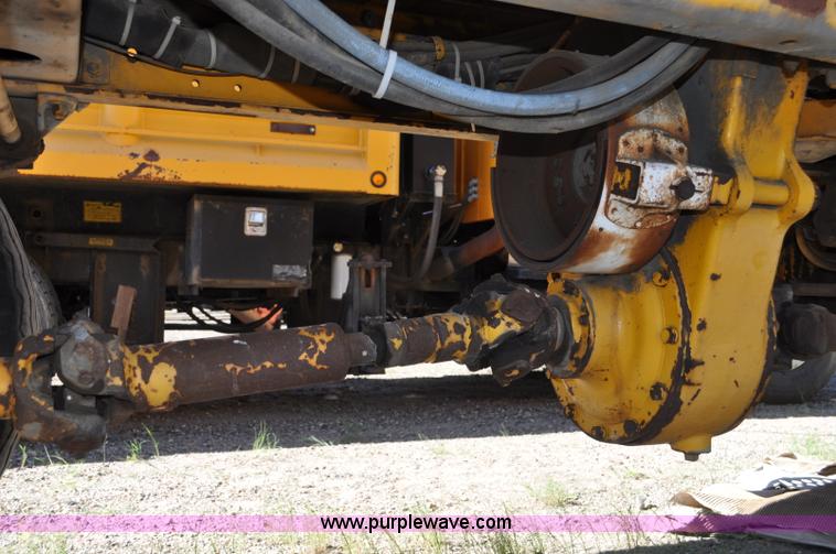 image for item F2491 1982 Oshkosh WT2206 remanufactured dump truck