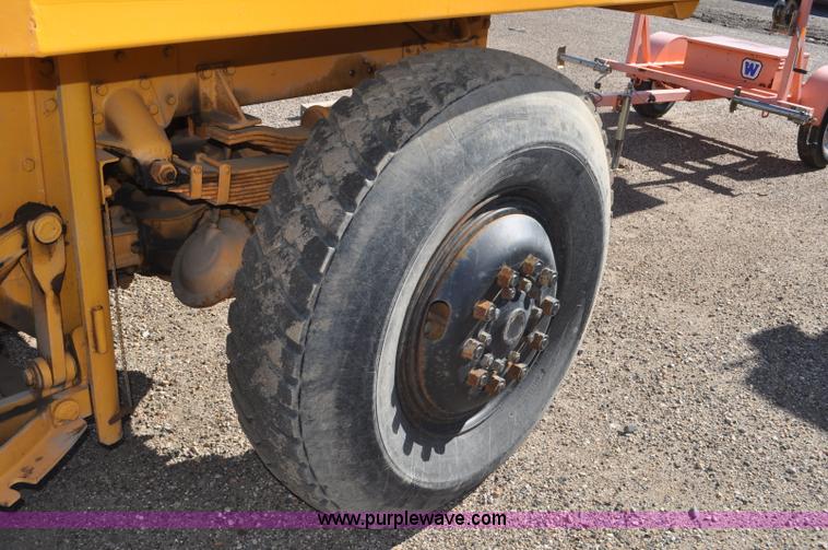 image for item F2492 1980 Oshkosh WT2206 remanufactured dump truck