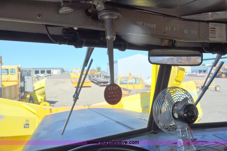 image for item F2492 1980 Oshkosh WT2206 remanufactured dump truck