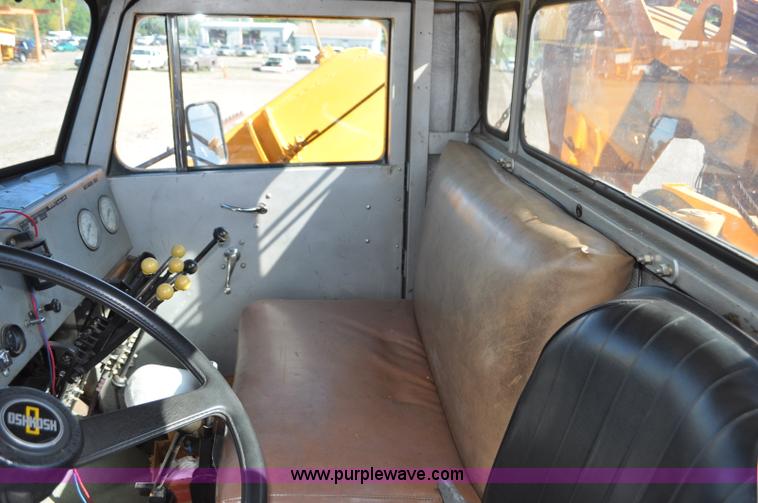 image for item F2492 1980 Oshkosh WT2206 remanufactured dump truck