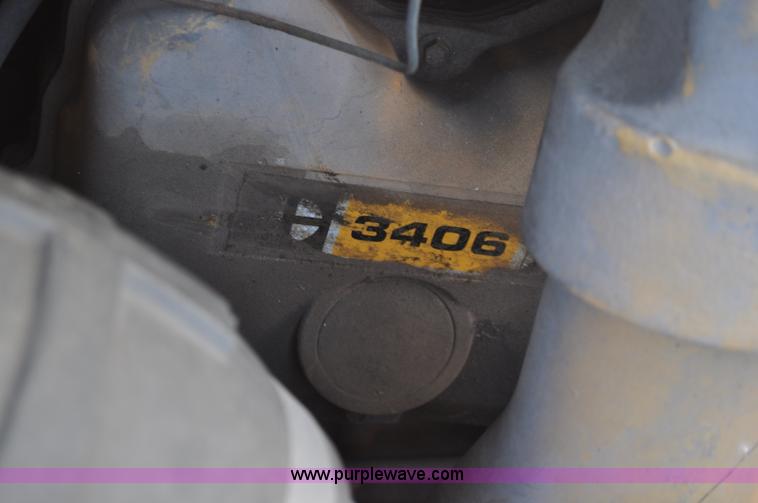 image for item F2492 1980 Oshkosh WT2206 remanufactured dump truck