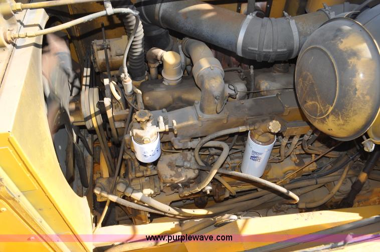 image for item F2492 1980 Oshkosh WT2206 remanufactured dump truck