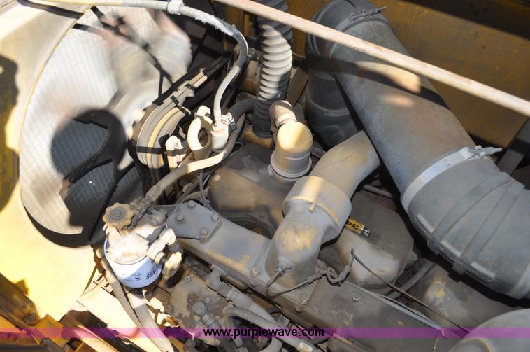 image for item F2492 1980 Oshkosh WT2206 remanufactured dump truck