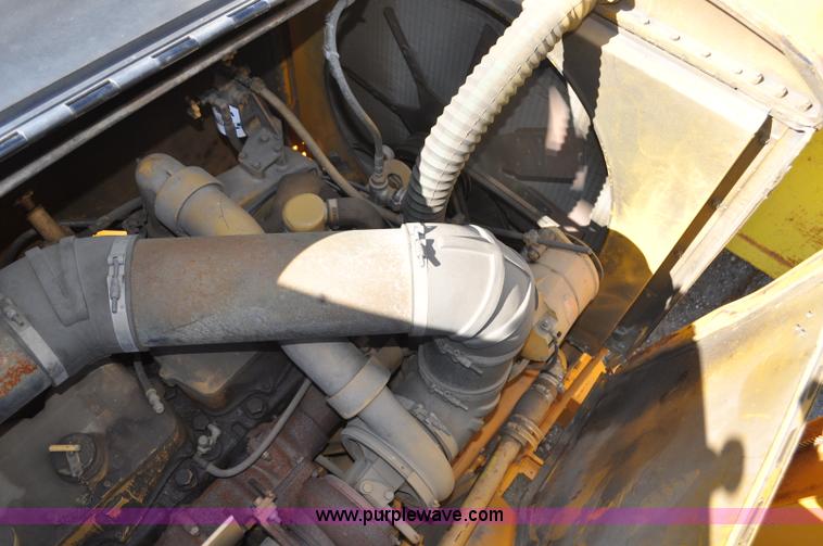 image for item F2492 1980 Oshkosh WT2206 remanufactured dump truck