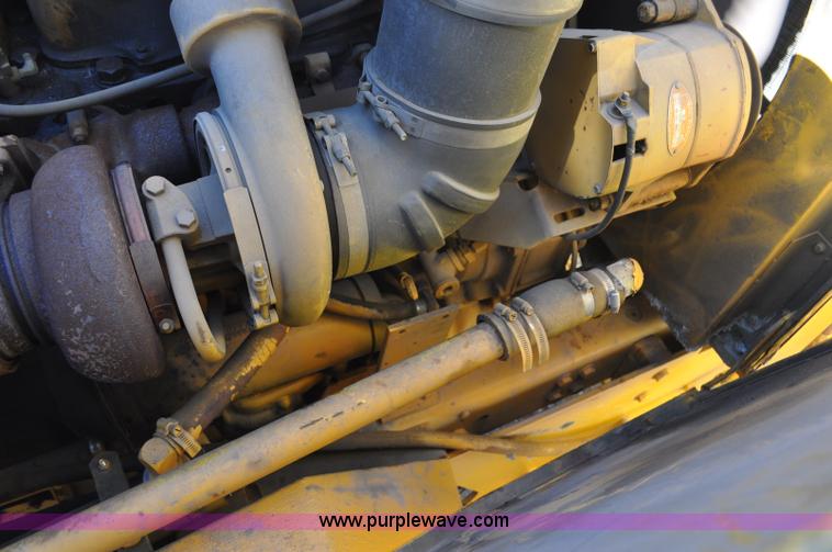 image for item F2492 1980 Oshkosh WT2206 remanufactured dump truck