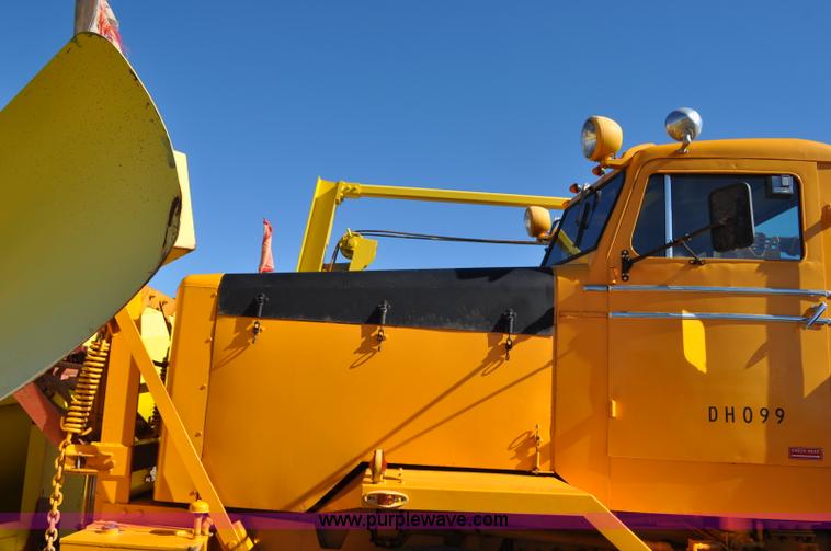 image for item F2492 1980 Oshkosh WT2206 remanufactured dump truck