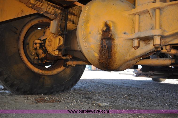 image for item F2492 1980 Oshkosh WT2206 remanufactured dump truck