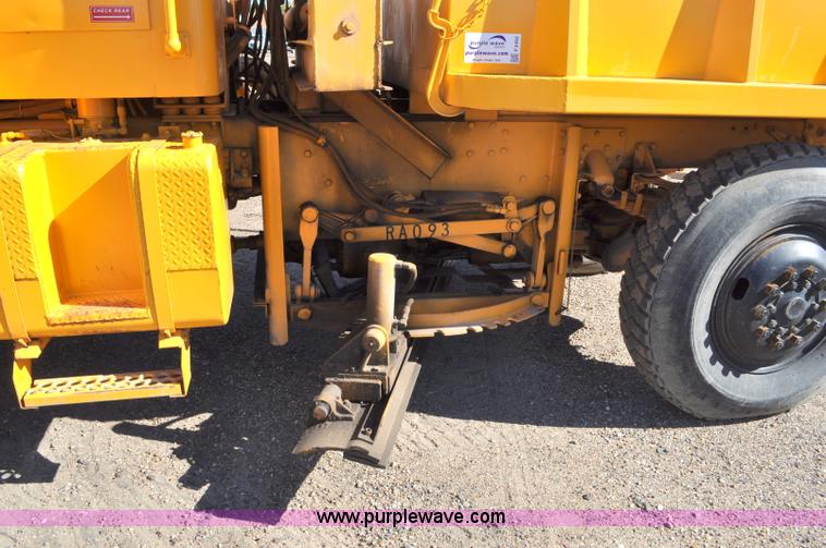 image for item F2492 1980 Oshkosh WT2206 remanufactured dump truck