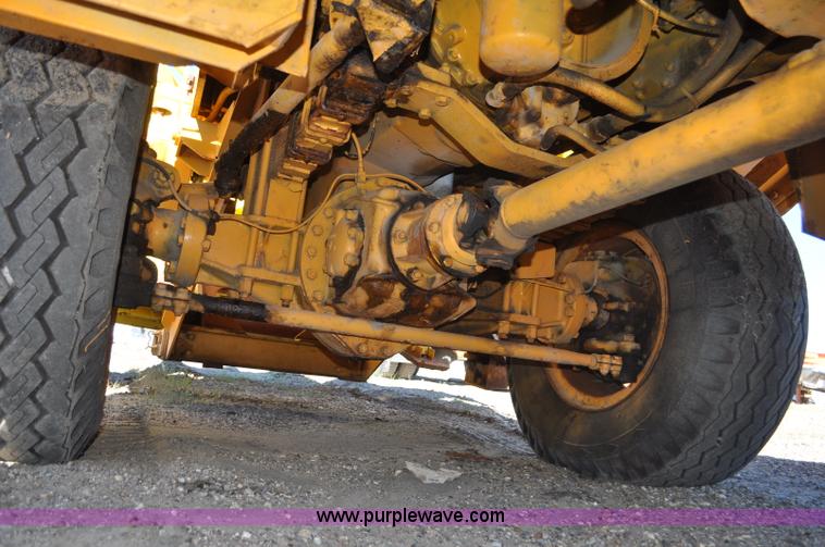 image for item F2492 1980 Oshkosh WT2206 remanufactured dump truck