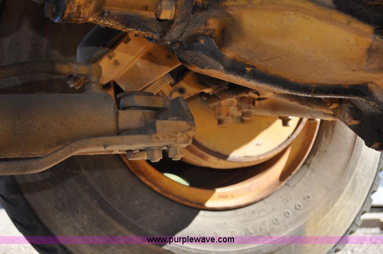 image for item F2492 1980 Oshkosh WT2206 remanufactured dump truck