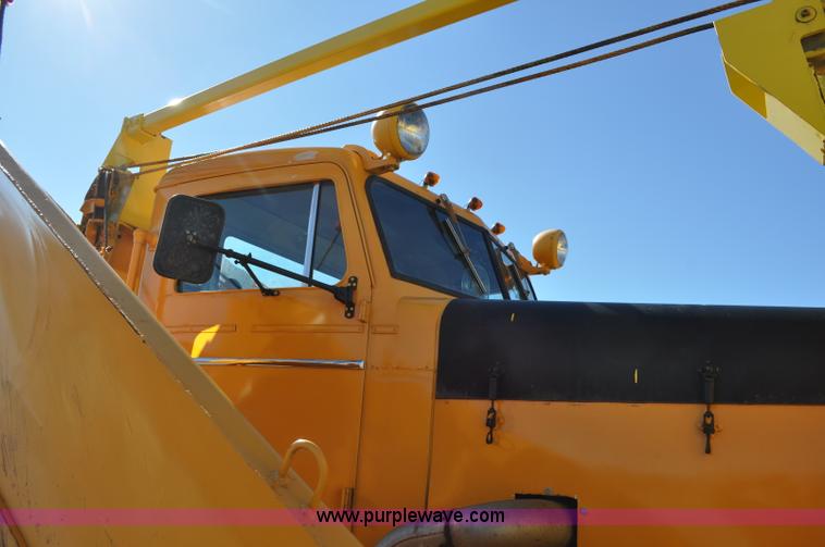 image for item F2492 1980 Oshkosh WT2206 remanufactured dump truck