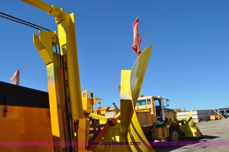 image for item F2492 1980 Oshkosh WT2206 remanufactured dump truck