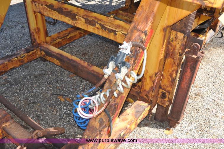 image for item F2495 2006 Swift sand/salt mixing conveyor