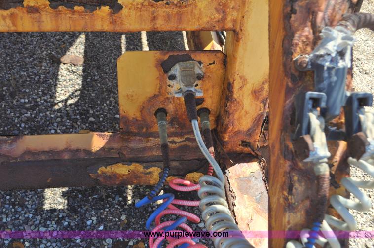 image for item F2495 2006 Swift sand/salt mixing conveyor