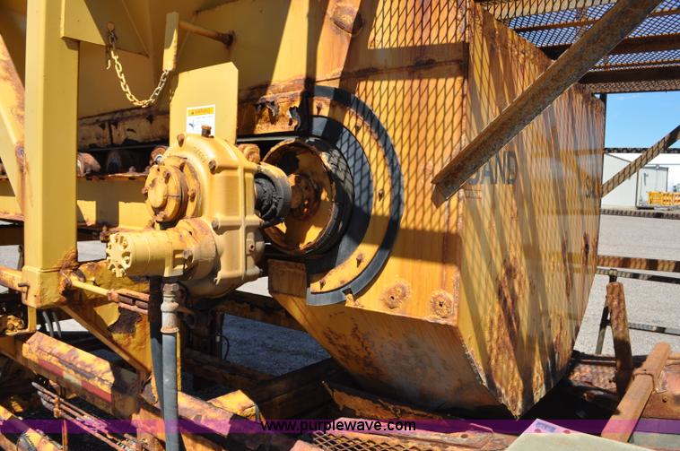 image for item F2495 2006 Swift sand/salt mixing conveyor