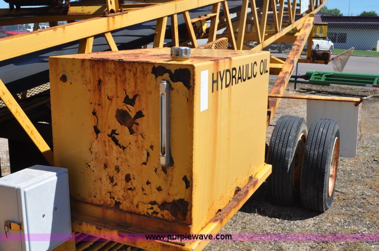 image for item F2495 2006 Swift sand/salt mixing conveyor