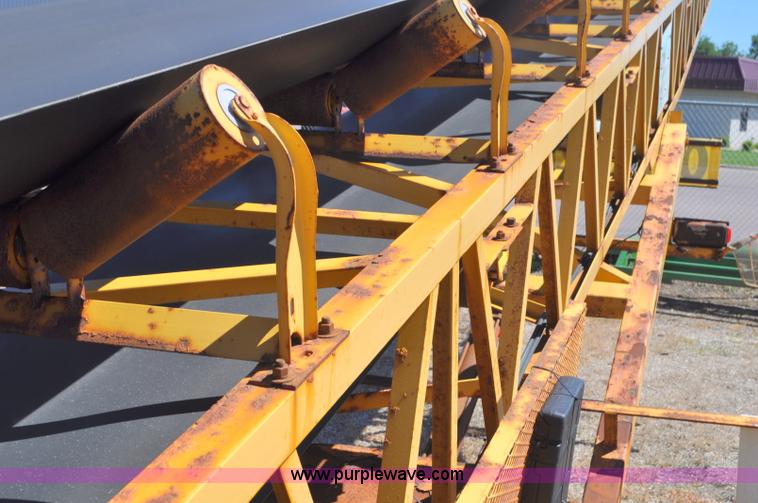 image for item F2495 2006 Swift sand/salt mixing conveyor