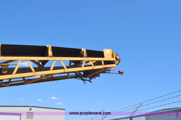 image for item F2495 2006 Swift sand/salt mixing conveyor