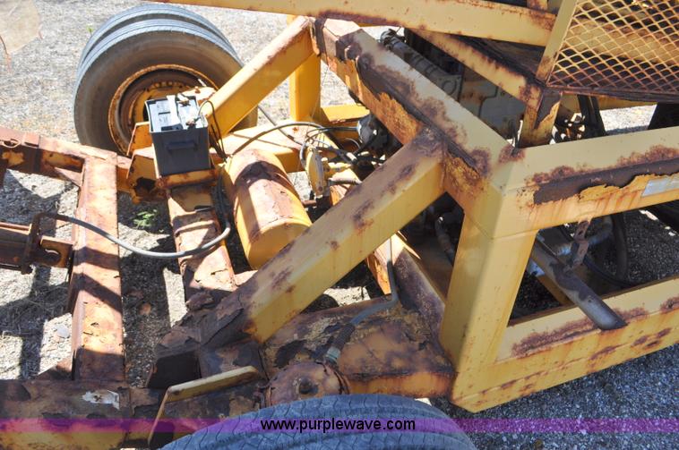 image for item F2495 2006 Swift sand/salt mixing conveyor