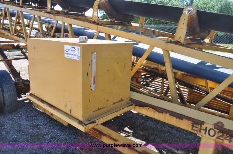 image for item F2495 2006 Swift sand/salt mixing conveyor
