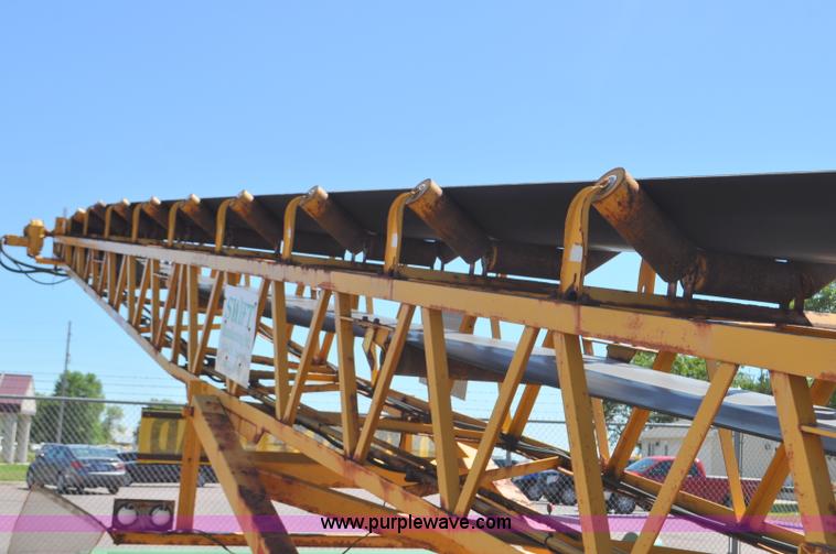 image for item F2495 2006 Swift sand/salt mixing conveyor