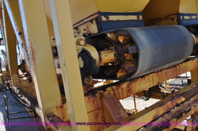 image for item F2495 2006 Swift sand/salt mixing conveyor