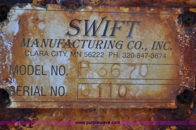 image for item F2495 2006 Swift sand/salt mixing conveyor