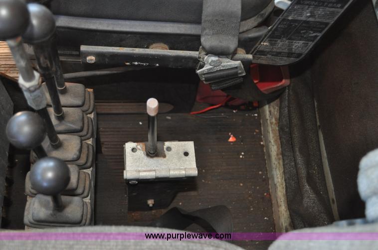 image for item F2497 1990 Oshkosh PA-2526-1 dump truck