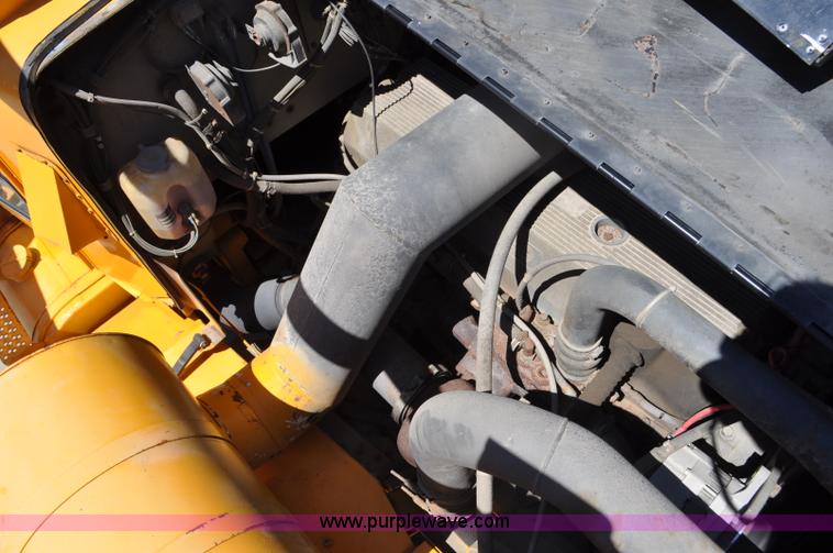 image for item F2497 1990 Oshkosh PA-2526-1 dump truck