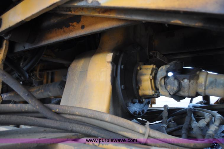 image for item F2497 1990 Oshkosh PA-2526-1 dump truck