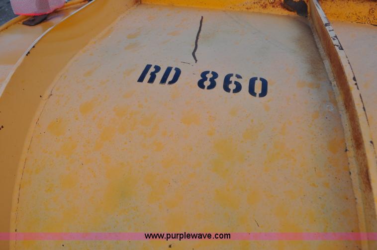 image for item F2497 1990 Oshkosh PA-2526-1 dump truck