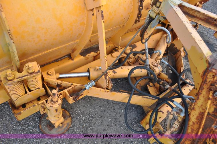 image for item F2497 1990 Oshkosh PA-2526-1 dump truck