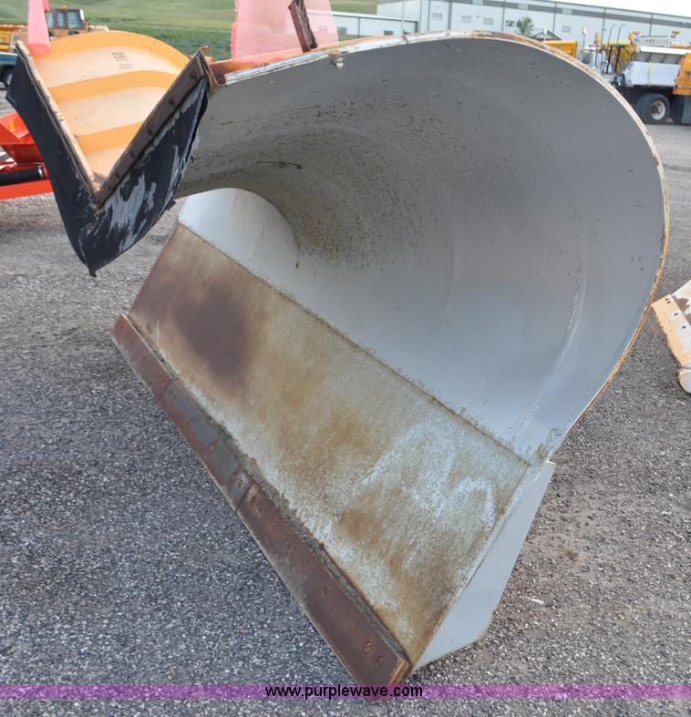 image for item F2497 1990 Oshkosh PA-2526-1 dump truck