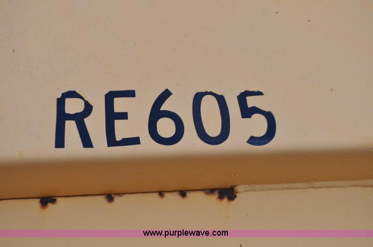 image for item F2497 1990 Oshkosh PA-2526-1 dump truck