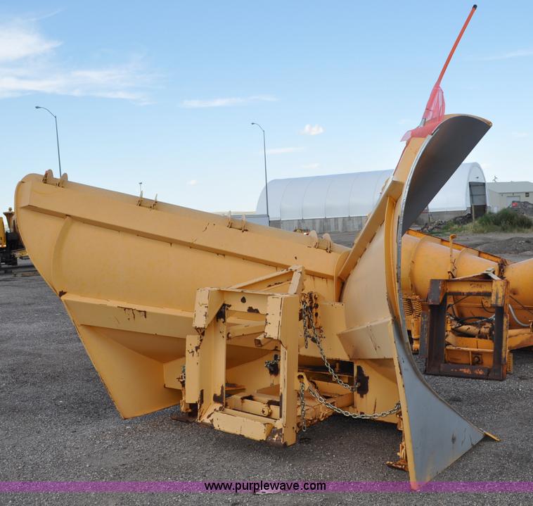 image for item F2497 1990 Oshkosh PA-2526-1 dump truck