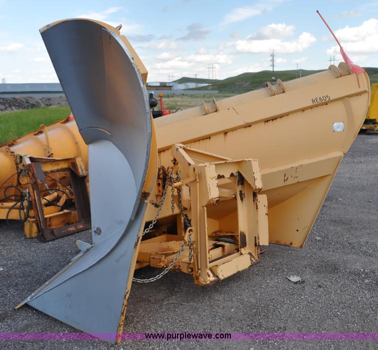 image for item F2497 1990 Oshkosh PA-2526-1 dump truck