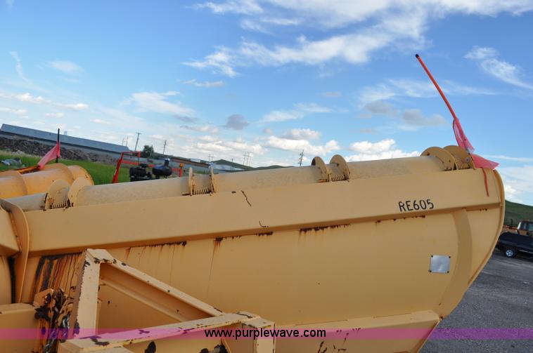 image for item F2497 1990 Oshkosh PA-2526-1 dump truck