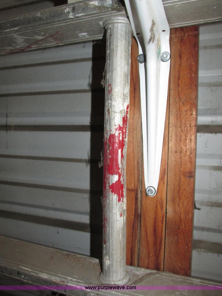 image for item H4516 Assorted items