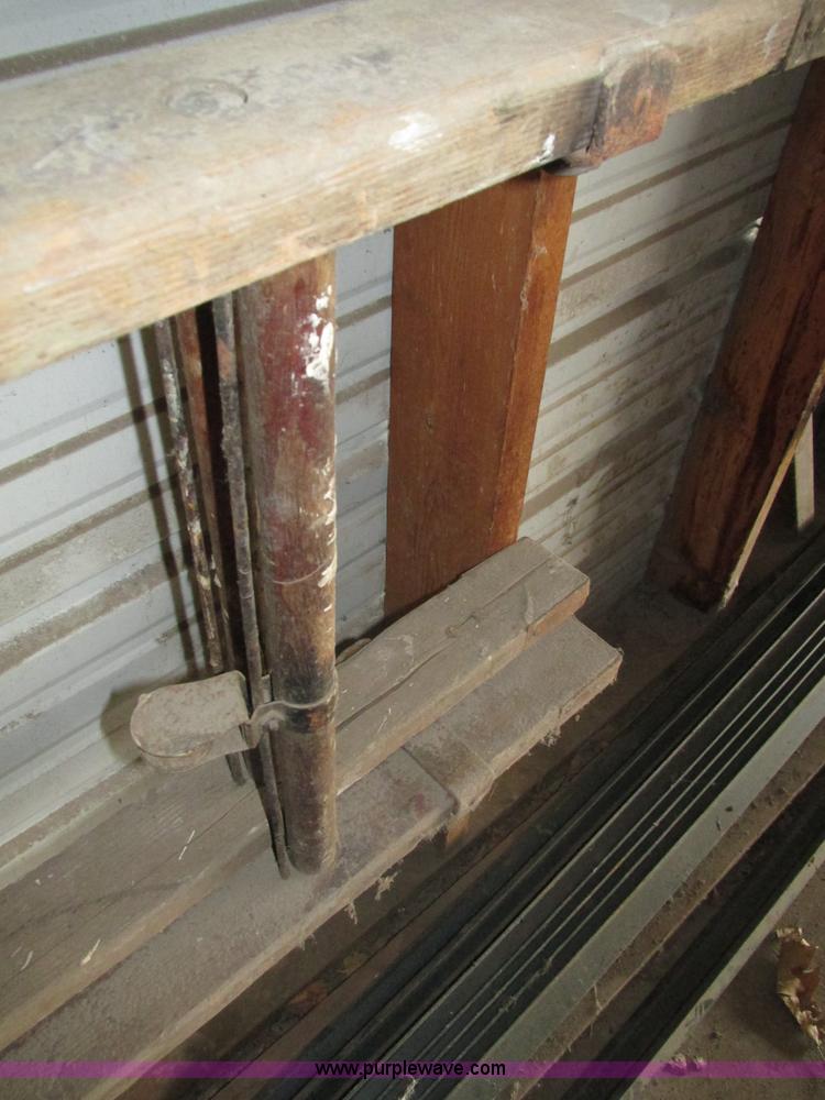 image for item H4516 Assorted items