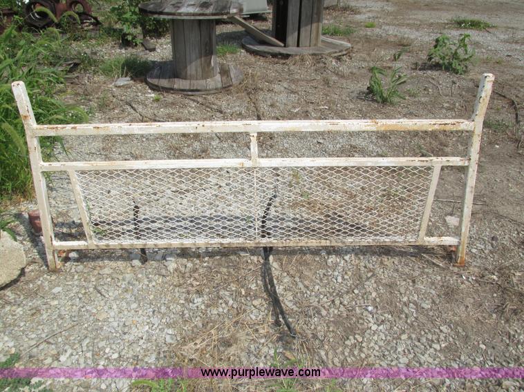 image for item H4516 Assorted items