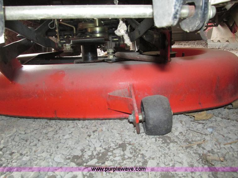 image for item H4517 Ariens EZR1540 lawn mower