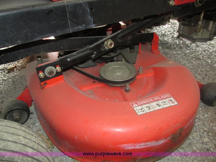 image for item H4517 Ariens EZR1540 lawn mower