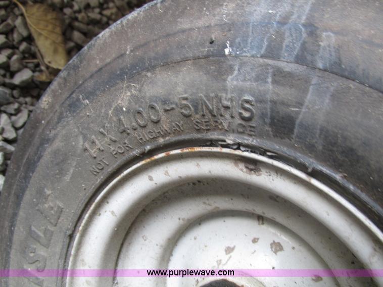 image for item H4517 Ariens EZR1540 lawn mower